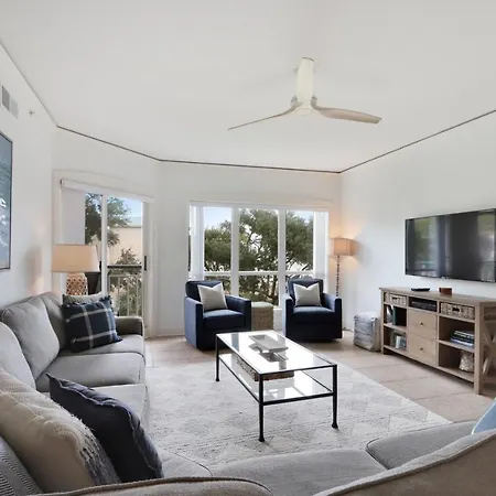 4401 Windsor Court Villa